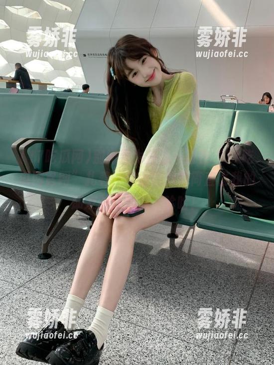 17吃瓜网 别问我为什么一直在“17吃瓜网官网”扎着,里面的八卦简直比我的朋友圈还刺激,哈哈!