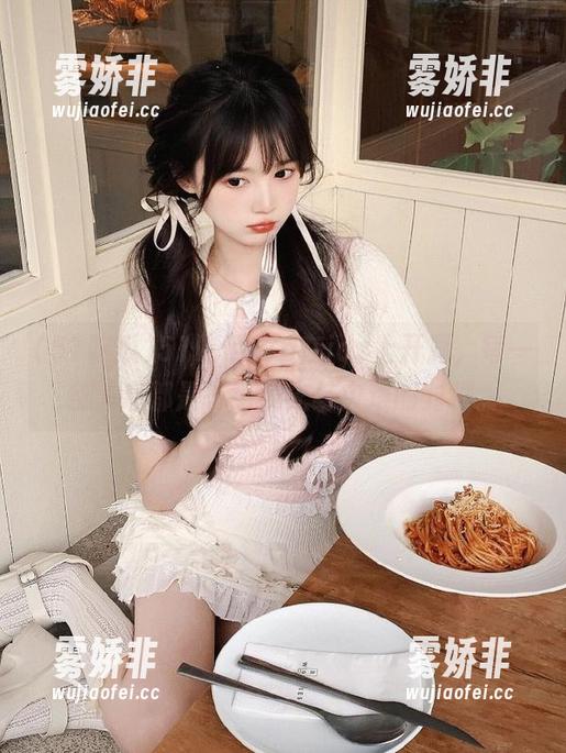 51吃瓜 51吃瓜vip在ios上开局,每一条消息都是一场荣光与灾难的对撞。