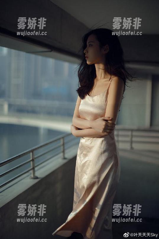 蹲点吃瓜？来个二维码吧，ios小可爱们准备好下载“51吃瓜”了吗？
