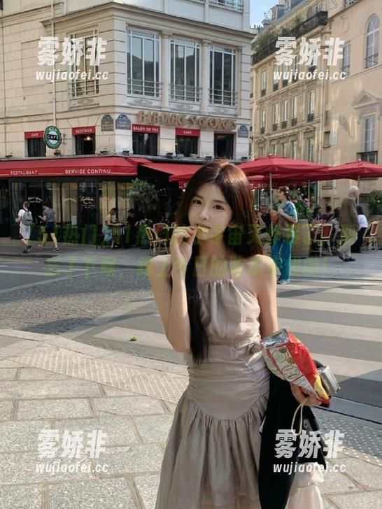 51热门 51热门的小宇宙又炸裂了,别忘了下载,跟上今日的吃瓜步伐哟!