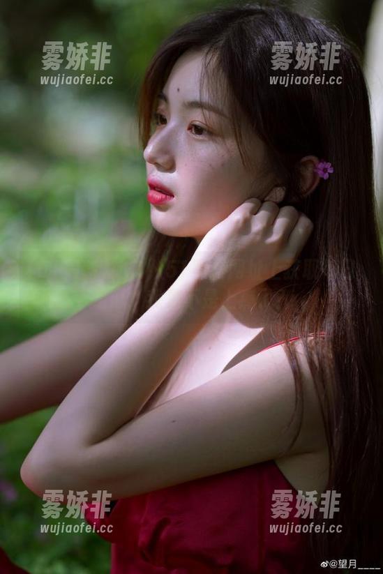 如何从51黑料网址上获取每日新瓜？我是不是上瘾了？