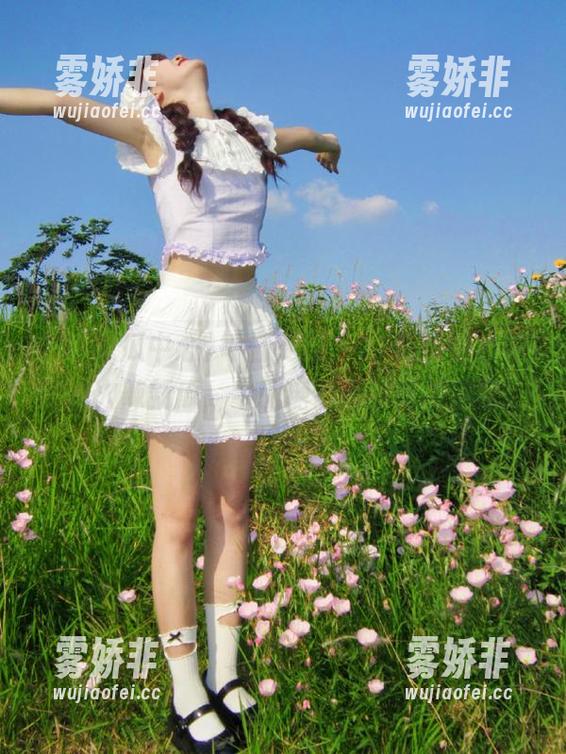 91吃瓜中心 每日更新,91吃瓜中心带你吃火辣新瓜,牛轧糖都不够甜的感觉!