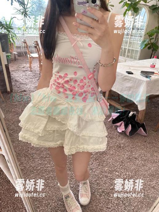 “hlw”的永久陪伴——你的吃瓜志愿者随时在线，来舔屏吧！