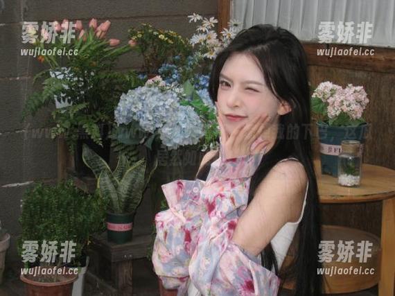 www.黑料 www.黑料秒更新,惊掉我的下巴,这瓜居然如此甜!