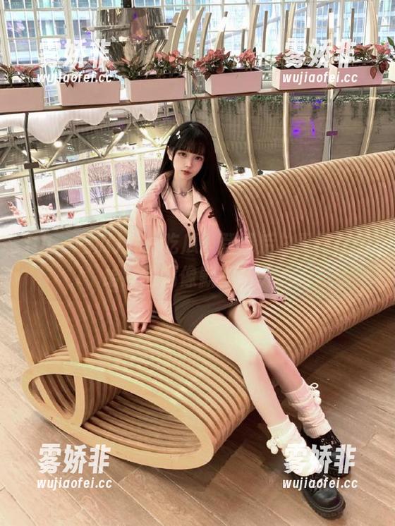 九一吃瓜，登录后总忍不住想给我的偶像默默点赞。