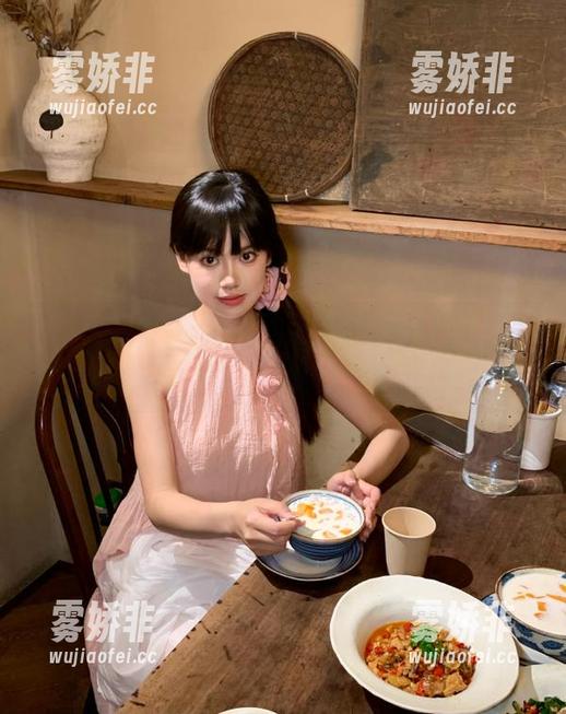 九色黑料社区 每次上“九色黑料社区”网址都像开盲盒,悬念感简直爆棚。
