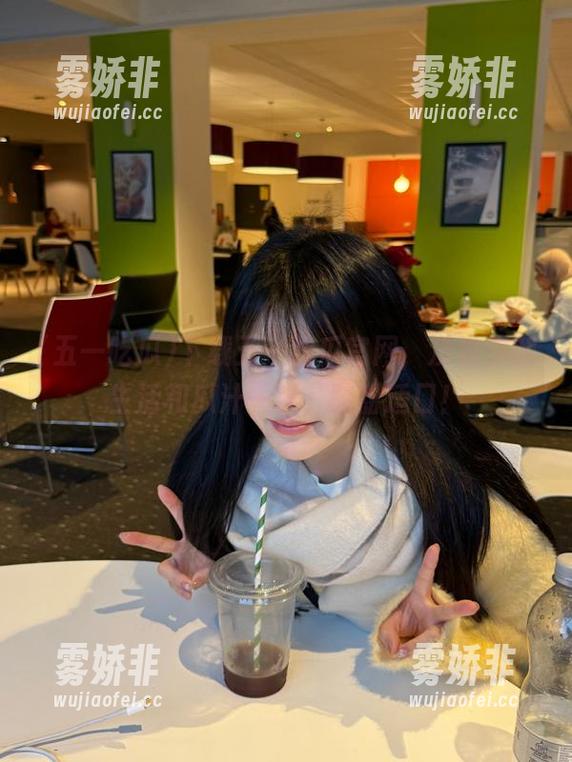 五一吃瓜 下载五一吃瓜官网,没准你的生活和瓜汁一样,酸甜适口!