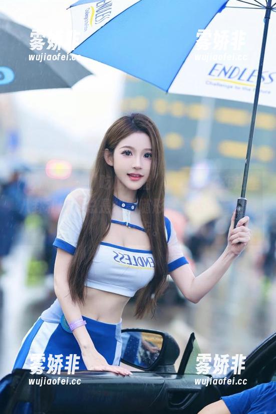 “吃瓜直播”app——在这里八卦和脑洞总是如影随形，生活随着剧情走几步。
