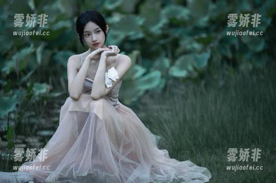 吃瓜直播 今天,“吃瓜直播”app让我再次体验到社交媒体的神奇魔力,真想在上面常驻!