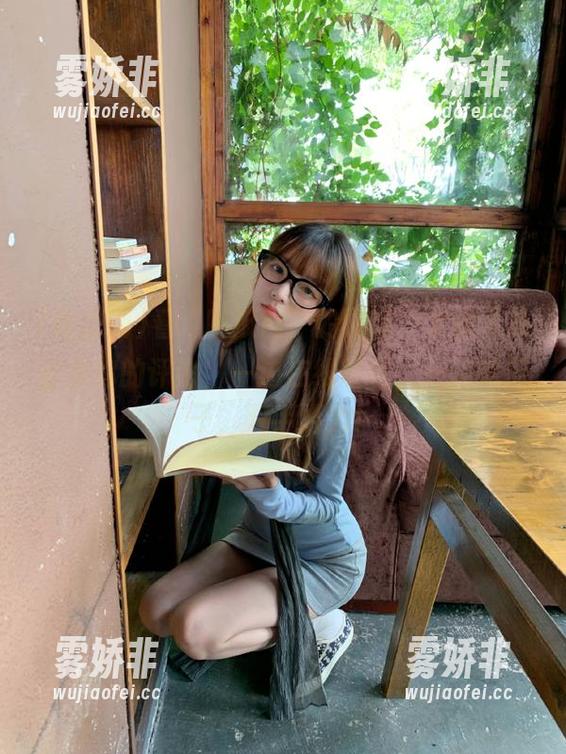 吃瓜网 看“吃瓜网”的现场,大伙儿来分享你的评论,一边在线观看,一边嗑瓜子,双手给力!