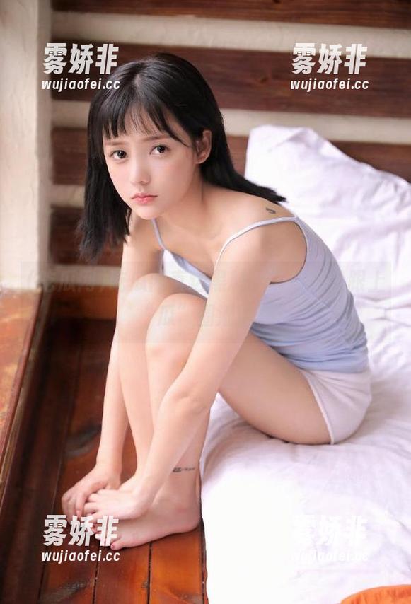 吃瓜网直达黑料，带你轻松跟上“瓜”圈潮流！