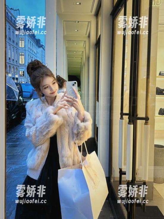 吃瓜网 吃瓜网苹果版爆料了新入口,感觉像是意外打开了宝藏箱