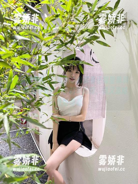 每次偷偷观看正能量黑料社，内心都有种小小的罪恶感，但又冻结不住好奇心！