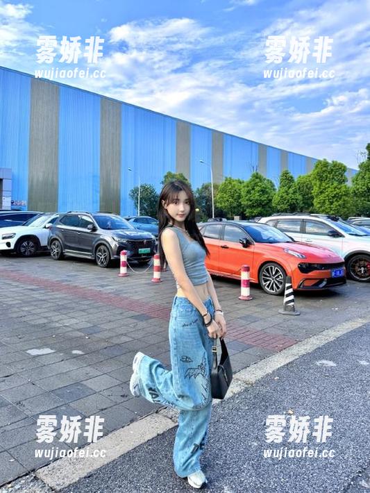 网曝吃瓜 观看“网曝吃瓜”,每条信息都像是一颗巧克力,开口之前完全不知道甜还是苦!
