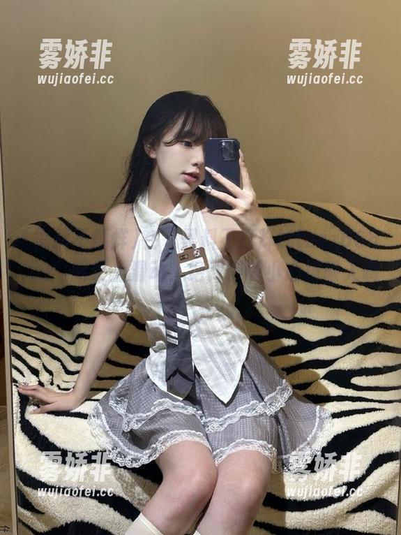 黑料不打烊 在“黑料不打烊tttzzz668.su”网址上滑动,绝对得喔小心被吸入哦。