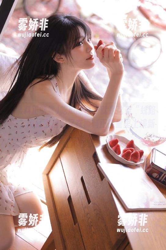 黑料正能量 吃瓜的日子就是这条“线路”,网红主播们又在黑料正能量里上演新一幕!
