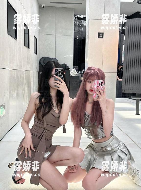 别磨蹭，安卓小伙伴，黑料社区的入口在这儿，多吃几颗瓜，爽到飞起！